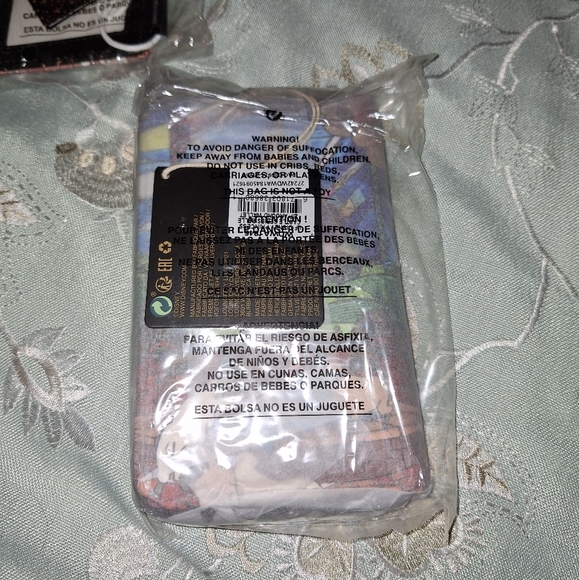 Loungefly: Crossbody Purse, Wallet, and Card Holder - Picture 12 of 16